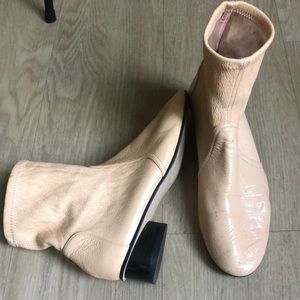 Stuart Weitzman Quebec Ankle Boots, 6.5, Made in Spain